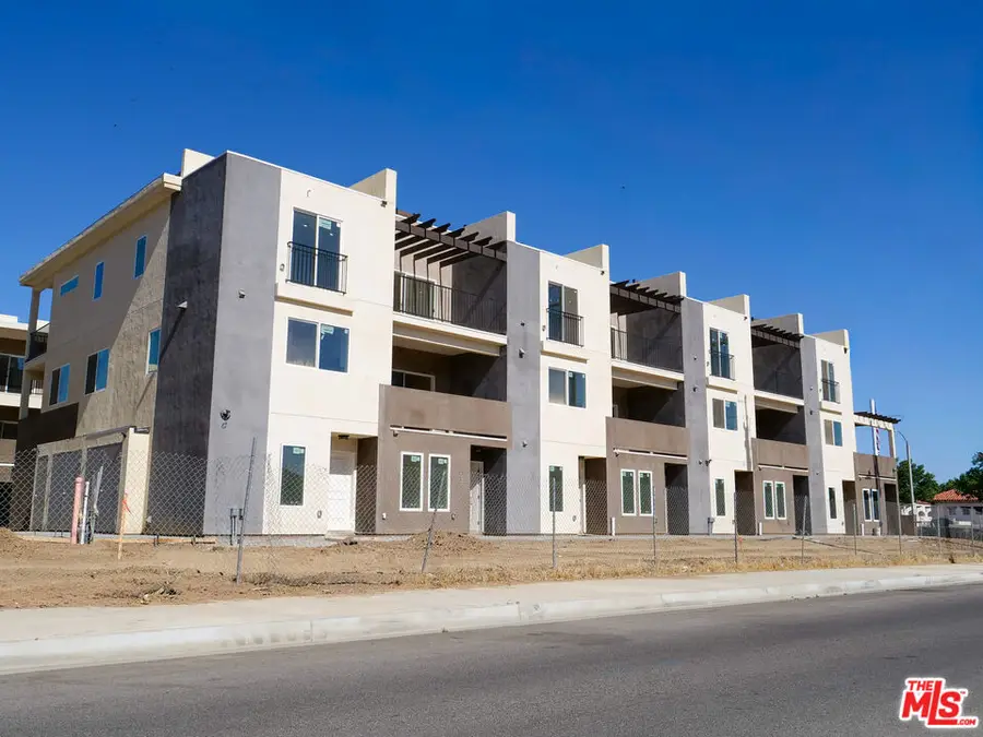38225 E 9th Street #Q11/9T, Palmdale, CA 93550 - #2