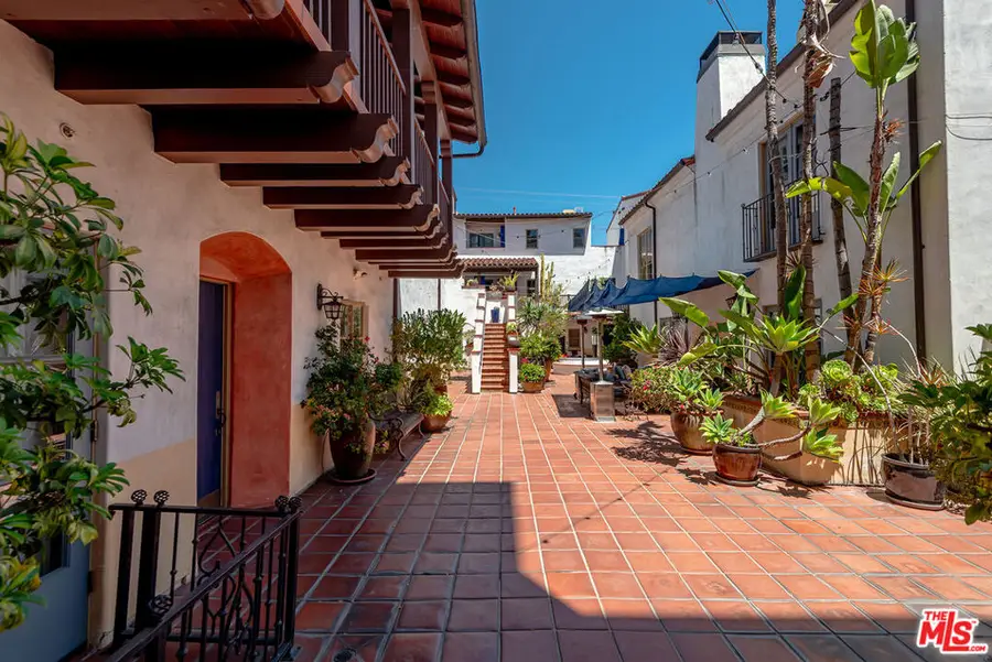 1414 N Harper Avenue #10, Los Angeles, CA 90046 - #3