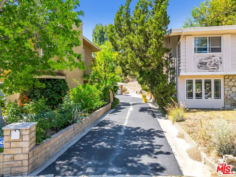 5716 Star Lane, Woodland Hills, CA 91367 - #2