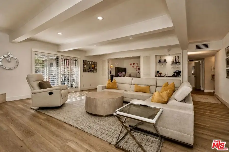 2385 Roscomare Road #D17, Los Angeles, CA 90077 - #3
