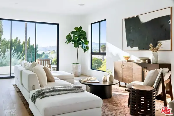 863 1/2 Hyperion Avenue, Los Angeles, CA 90029