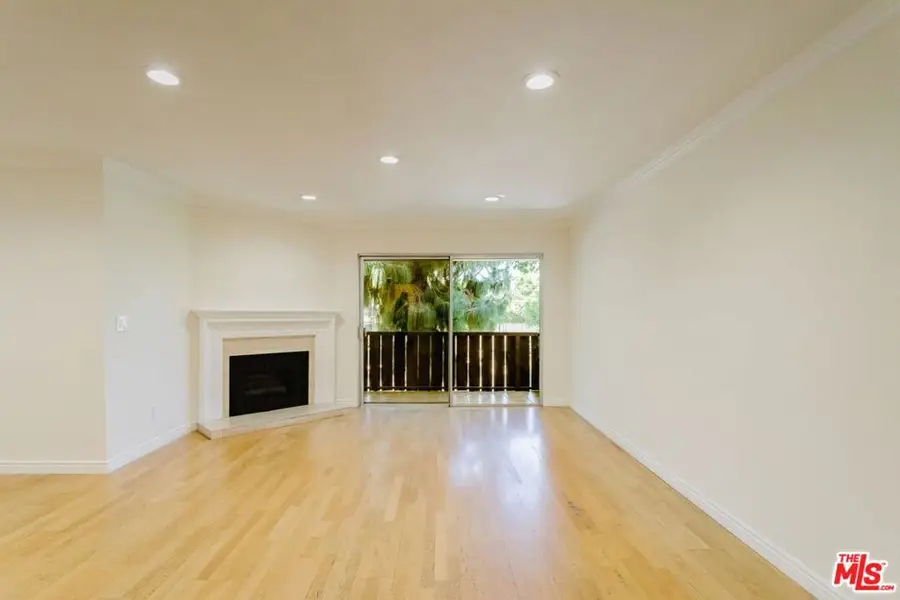 14980 Victory Boulevard #201, Van Nuys, CA 91411 - #3