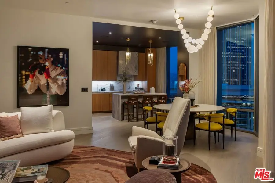 211 W Elm Court #17B, Los Angeles, CA 90067 - #3
