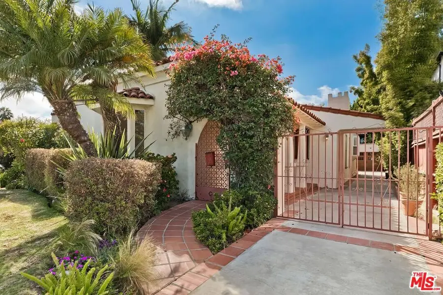 10525 Almayo Avenue, Los Angeles, CA 90064 - #2