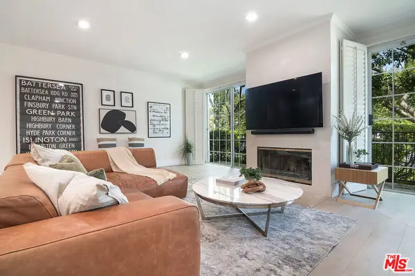 458 N Oakhurst Drive #104, Beverly Hills, CA 90210