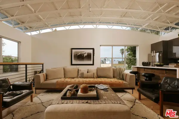 630 Rose Avenue #1, Venice, CA 90291