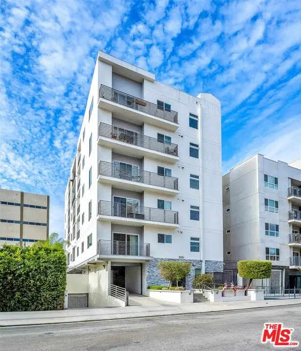 3951 Ingraham Street, Los Angeles, CA 90005 - #1