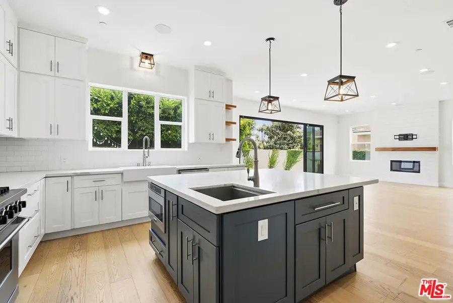8308 Mcconnell Avenue, Los Angeles, CA 90045 - #2