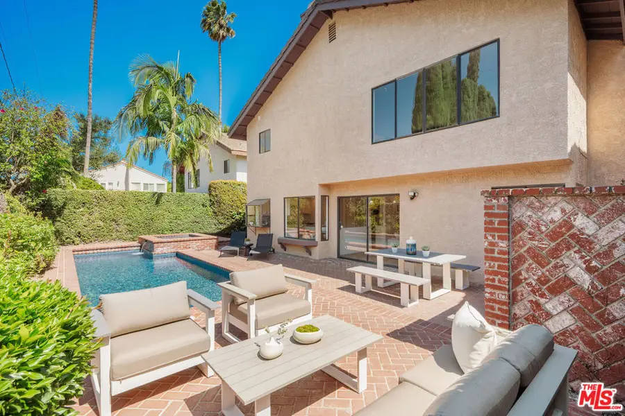 13033 Magnolia Boulevard, Sherman Oaks, CA 91423 - #3