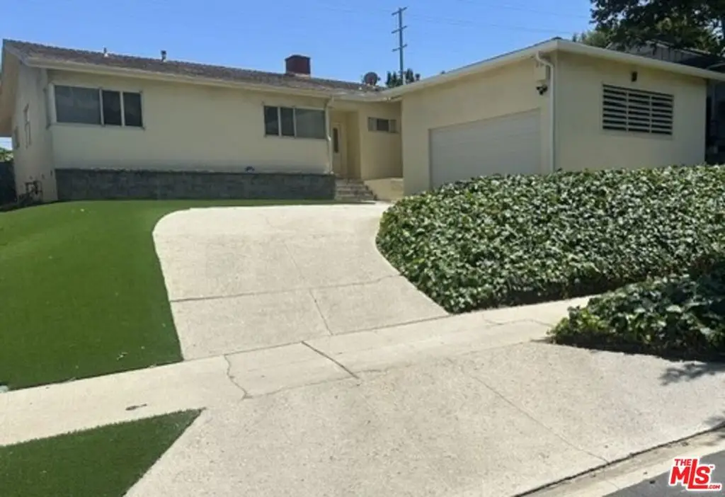 3806 Carmona Avenue, Los Angeles, CA 90008 - #1