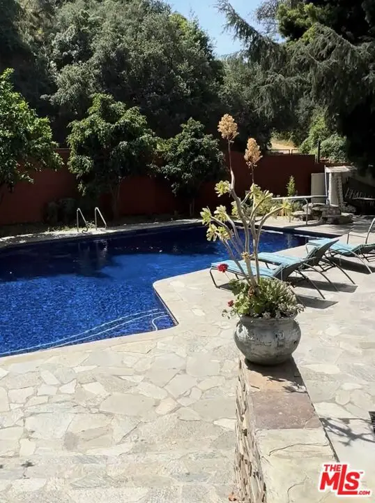 2451 Nichols Canyon Road, Los Angeles, CA 90046 - #2