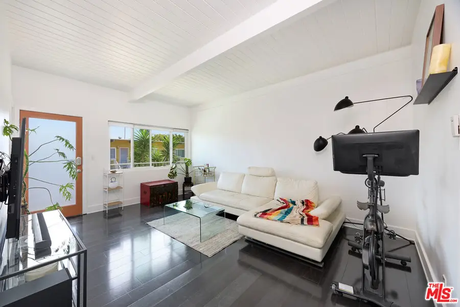 2325 Kansas Avenue #9, Santa Monica, CA 90404 - #2