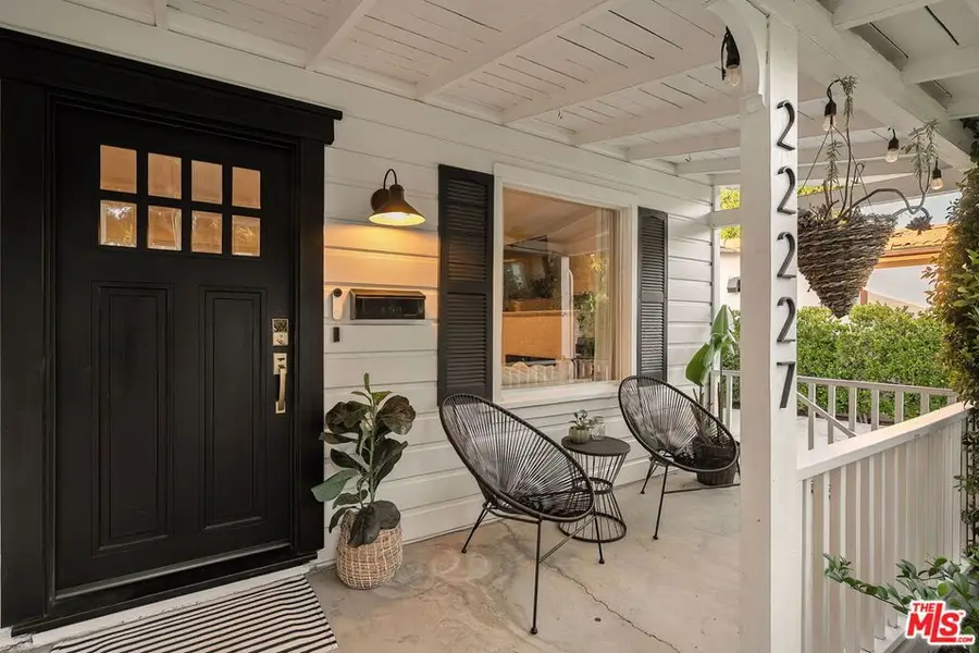 22227 Avenue San Luis, Woodland Hills, CA 91364 - #2