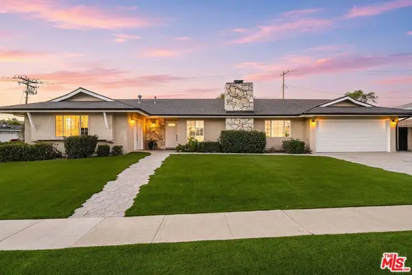 91 W Gainsborough Road, Thousand Oaks, CA 91360