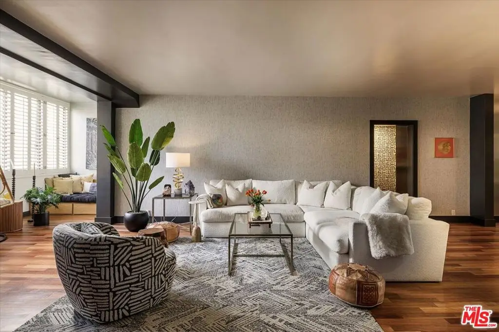 531 N Rossmore Avenue #204, Los Angeles, CA 90004 - #1