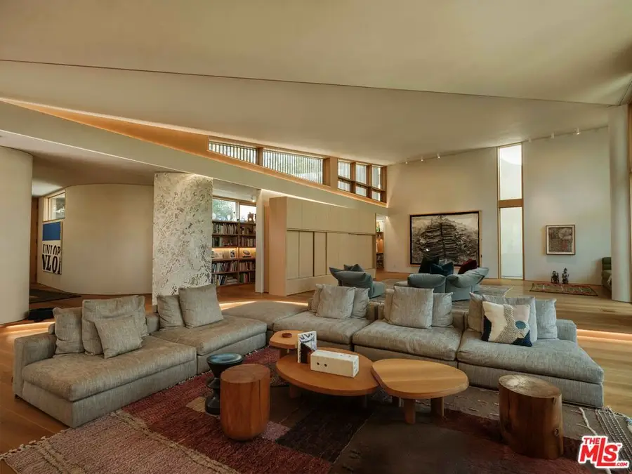 800 Brooktree Road, Pacific Palisades, CA 90272 - #2