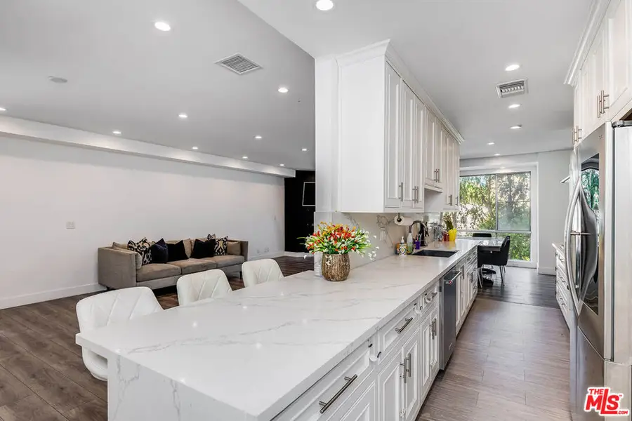 441 N Oakhurst Drive #304, Beverly Hills, CA 90210 - #2