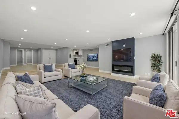 441 N Oakhurst Drive #206, Beverly Hills, CA 90210