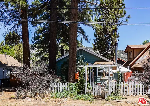 813 E Mountain View Boulevard, Big Bear City, CA 92314