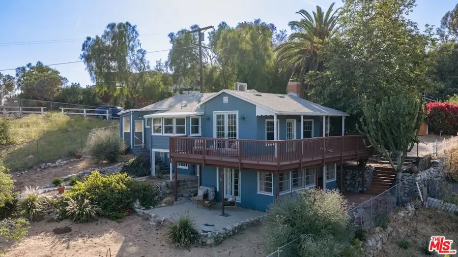 9866 Mcbroom Street, Sunland, CA 91040 - #2