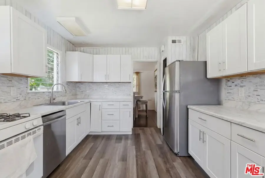 11801 Rose Avenue, Los Angeles, CA 90066 - #2