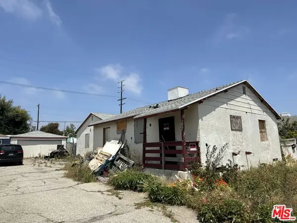 8331 Kittyhawk Avenue, Los Angeles, CA 90045