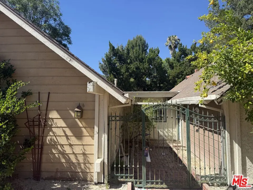 22520 Malden Street, Canoga Park, CA 91304 - #1