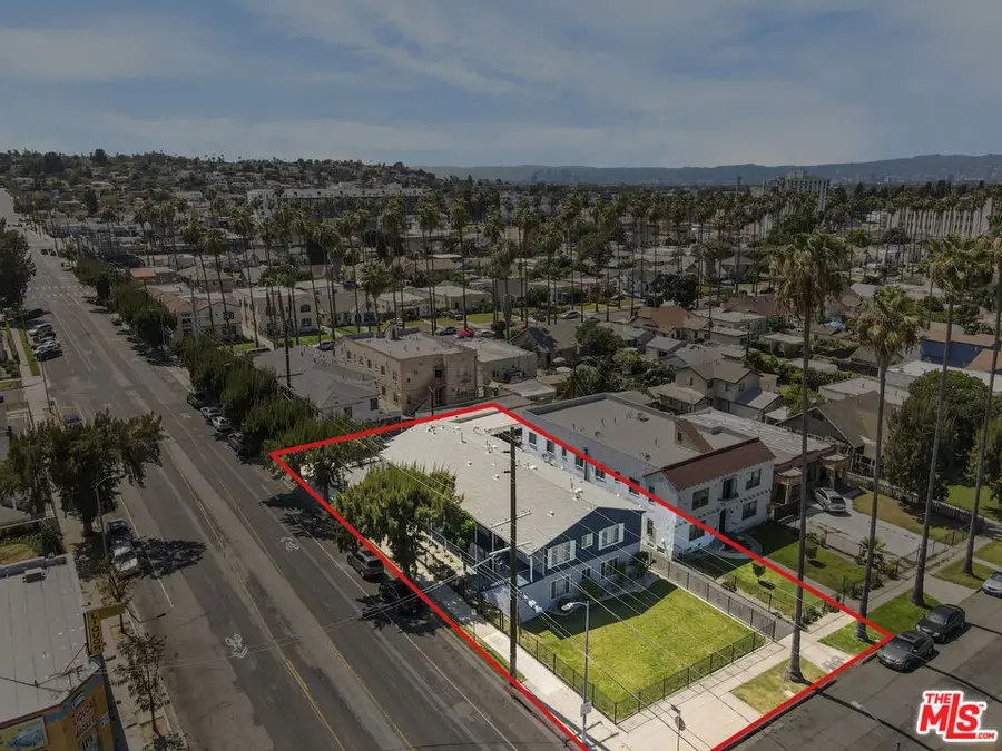 3101 W 48th Street, Los Angeles, CA 90043 - #3