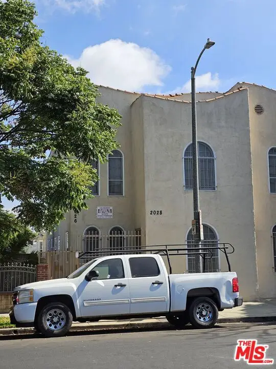 2026 W 30th Street, Los Angeles, CA 90018 - #3