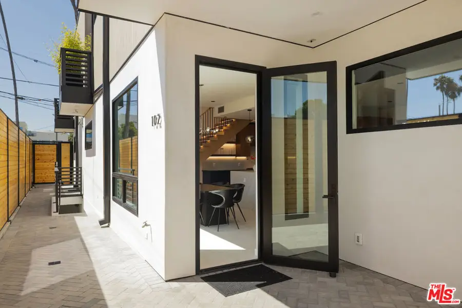 212 Bay Street #102, Santa Monica, CA 90405 - #2