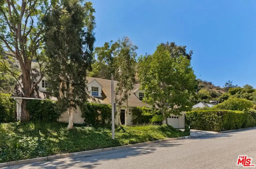 1041 Chantilly Road, Los Angeles, CA 90077 - #1