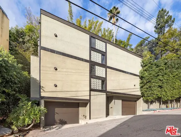 2641 Rinconia Drive, Los Angeles, CA 90068