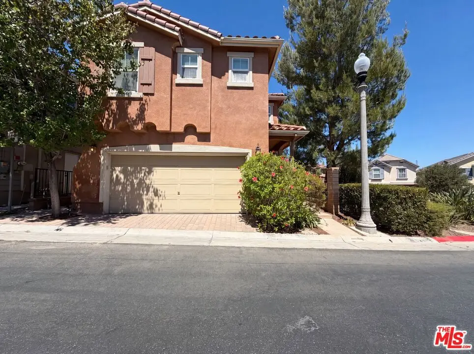 29206 Rio Lobo Way, Valencia, CA 91354 - #1