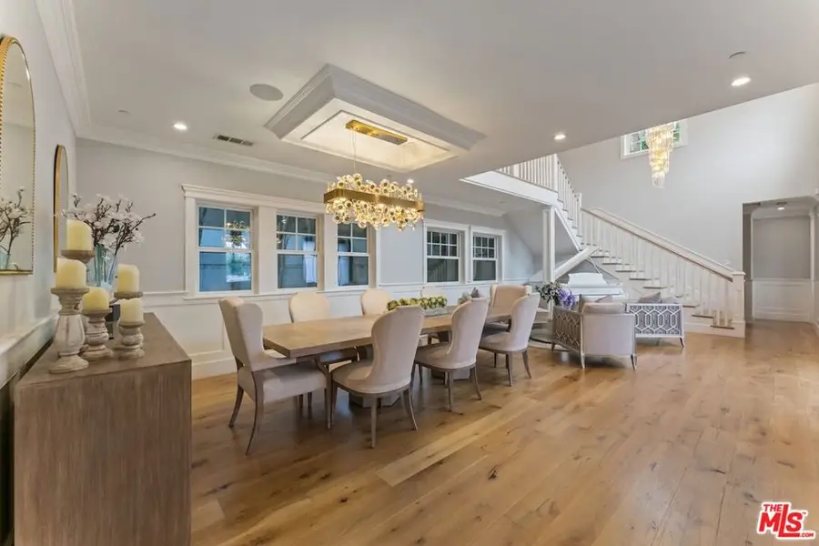 5523 Longridge Avenue, Sherman Oaks, CA 91401 - #3