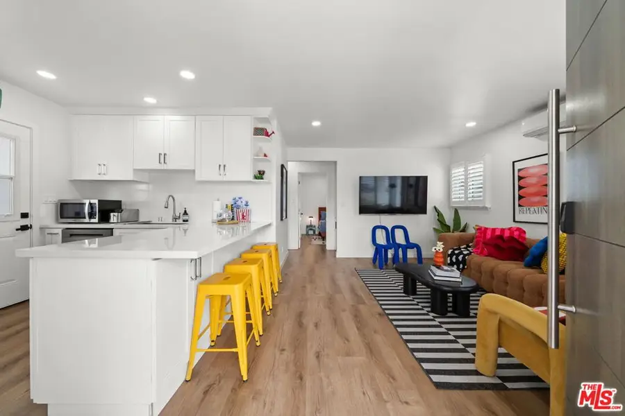3037 Pacific Avenue, Long Beach, CA 90806 - #2