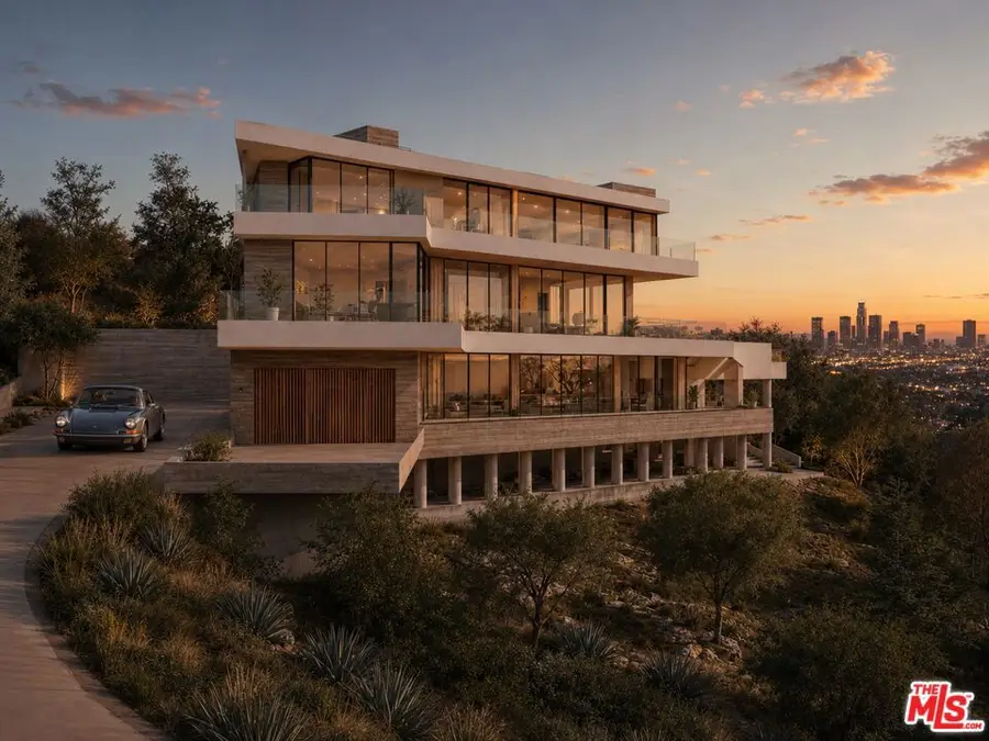 1510 N Tigertail Road, Los Angeles, CA 90049 - #3