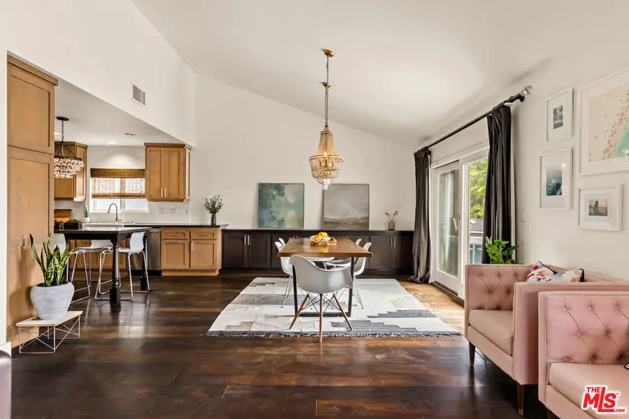 8231 Gulana Avenue, Playa Del Rey, CA 90293 - #2