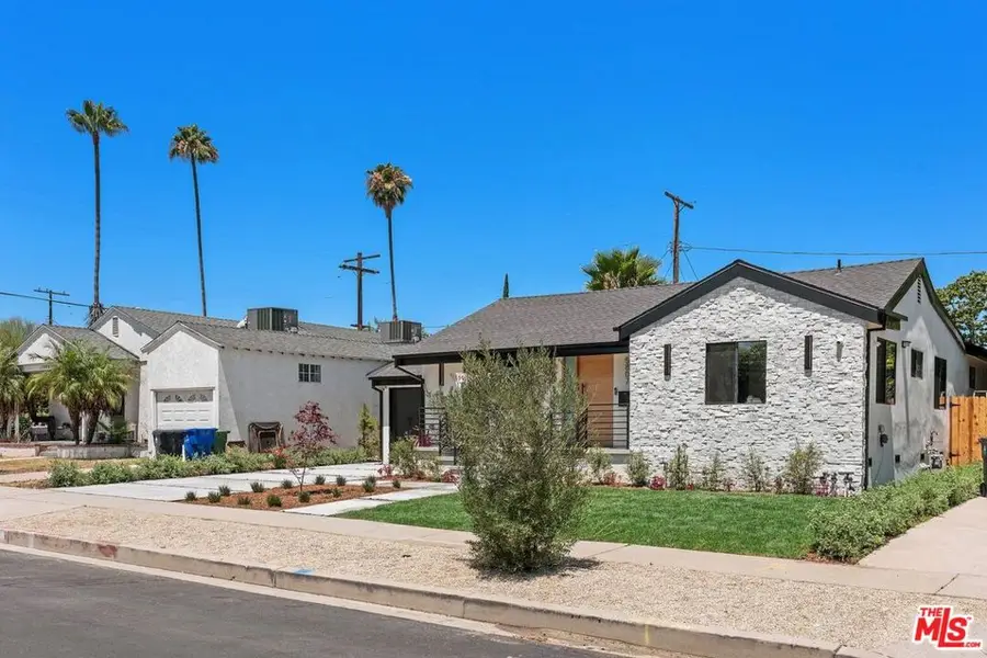 5807 Balcom Avenue, Encino, CA 91316 - #3