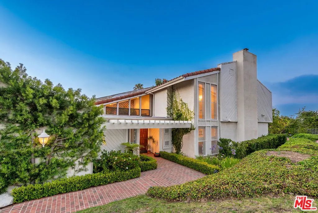2788 Bottlebrush Drive, Los Angeles, CA 90077 - #1