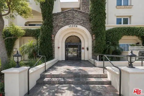 15206 Burbank Boulevard #116, Sherman Oaks, CA 91411
