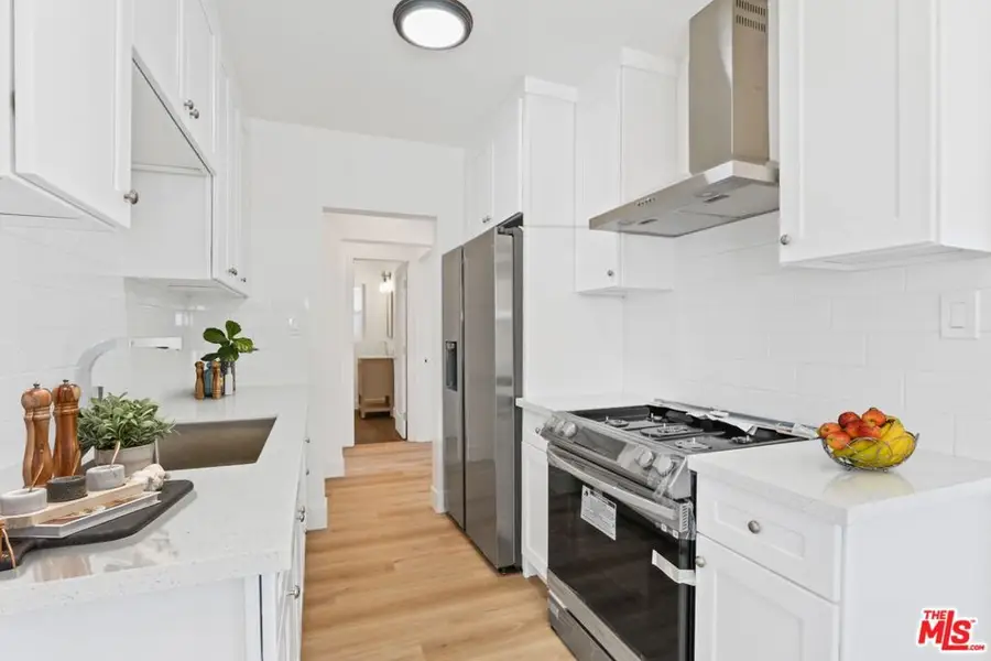 151 S Mountainview Avenue, Los Angeles, CA 90057 - #3