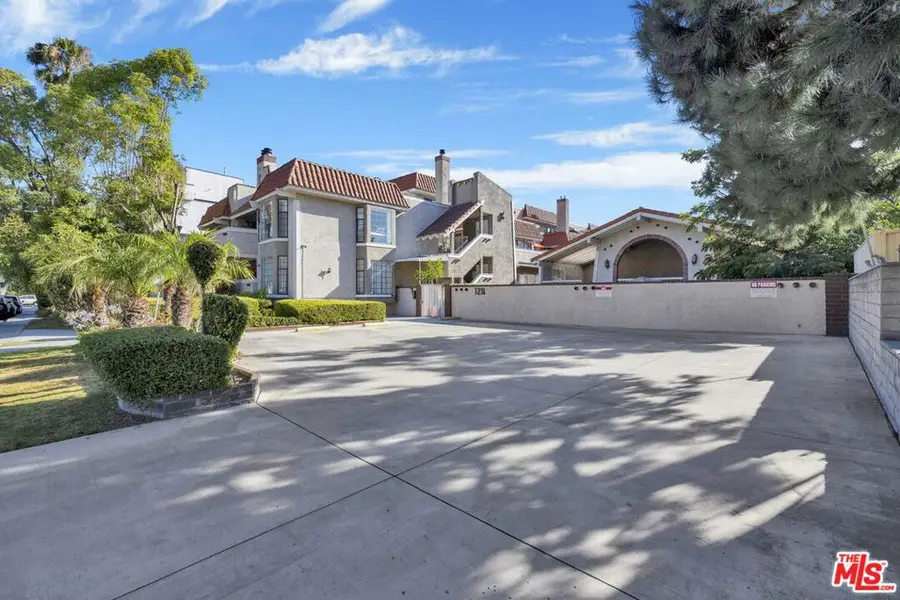 1211 Dorothy Drive #211, Glendale, CA 91202 - #3