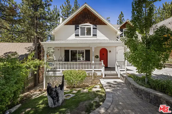 208 Knoll Road, Big Bear, CA 92315