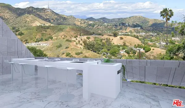 6911 Cahuenga Park Trail, Los Angeles, CA 90068