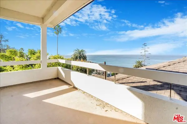 321 N Las Casas Avenue, Pacific Palisades, CA 90272