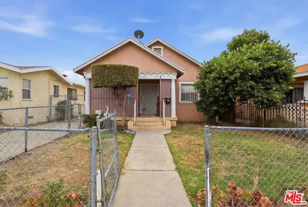 220 E 64th Street, Los Angeles, CA 90003