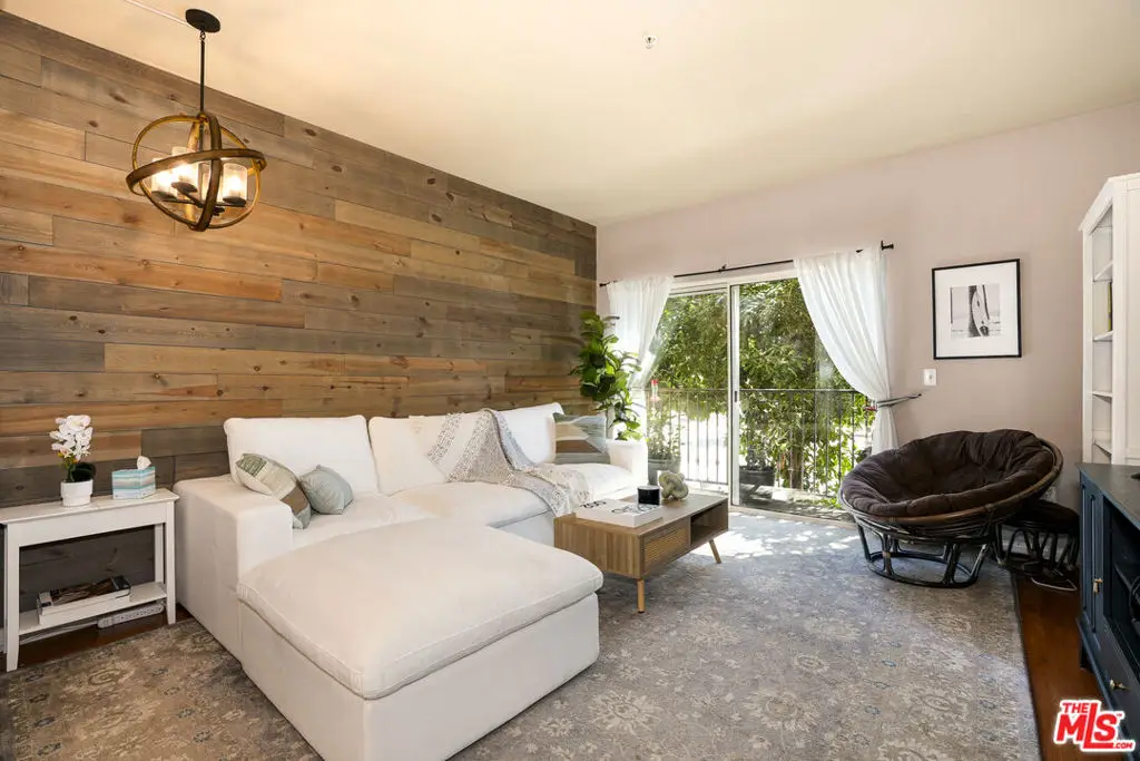 6525 Woodman Avenue #2, Valley Glen, CA 91401 - #1