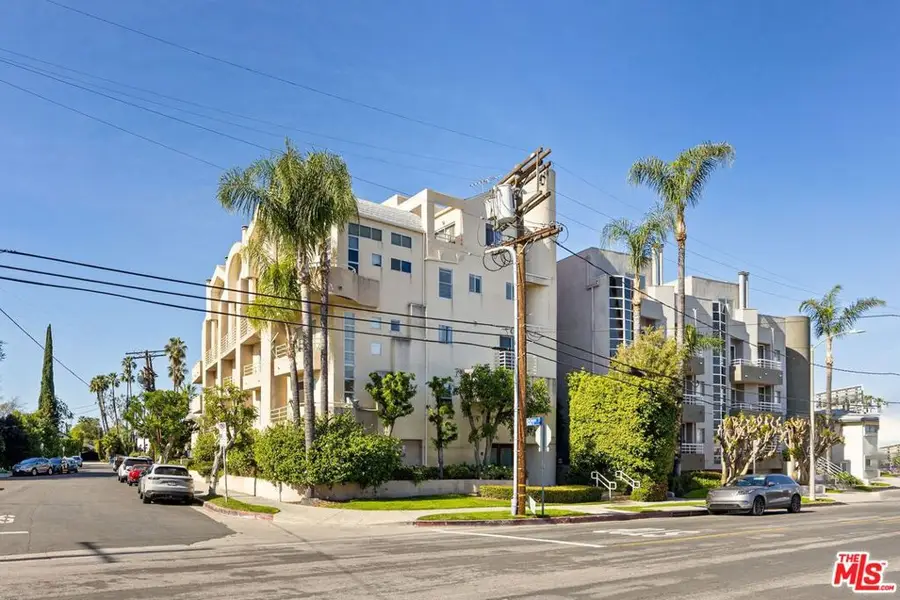 4549 Haskell Avenue #1, Encino, CA 91436 - #2