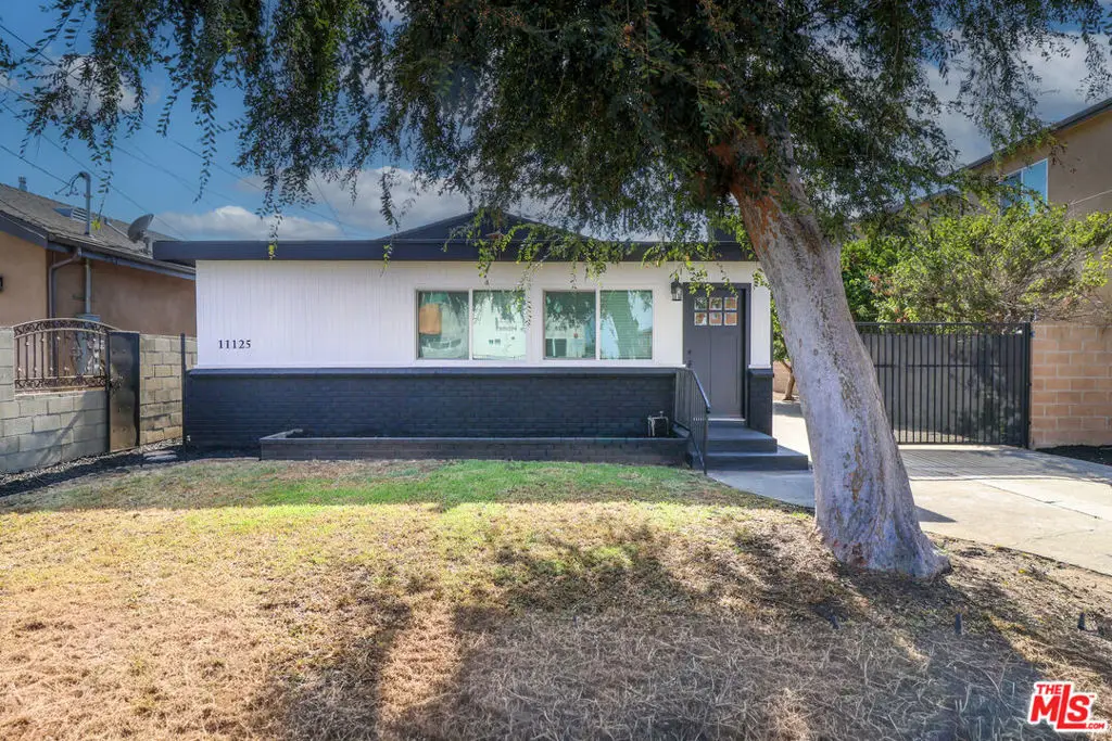 11125 S Osage Avenue, Inglewood, CA 90304 - #1