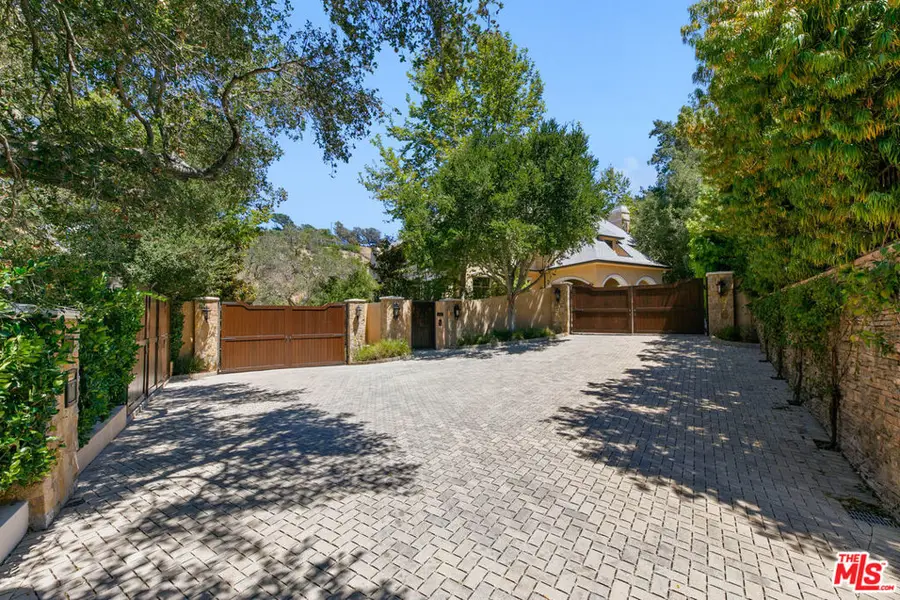 3911 Oeste Avenue, Studio City, CA 91604 - #2